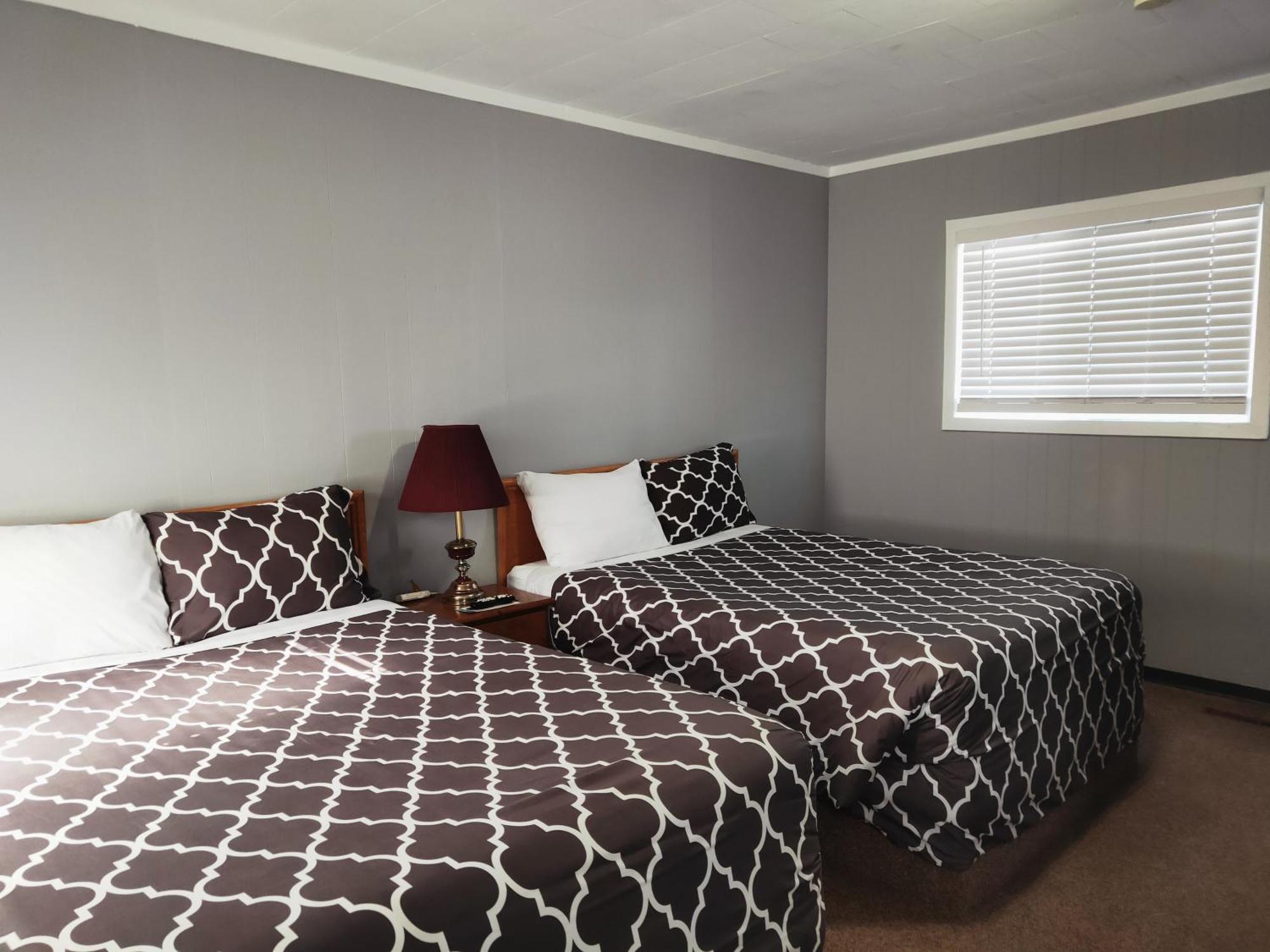 Melsask Motel Melville Esterno foto