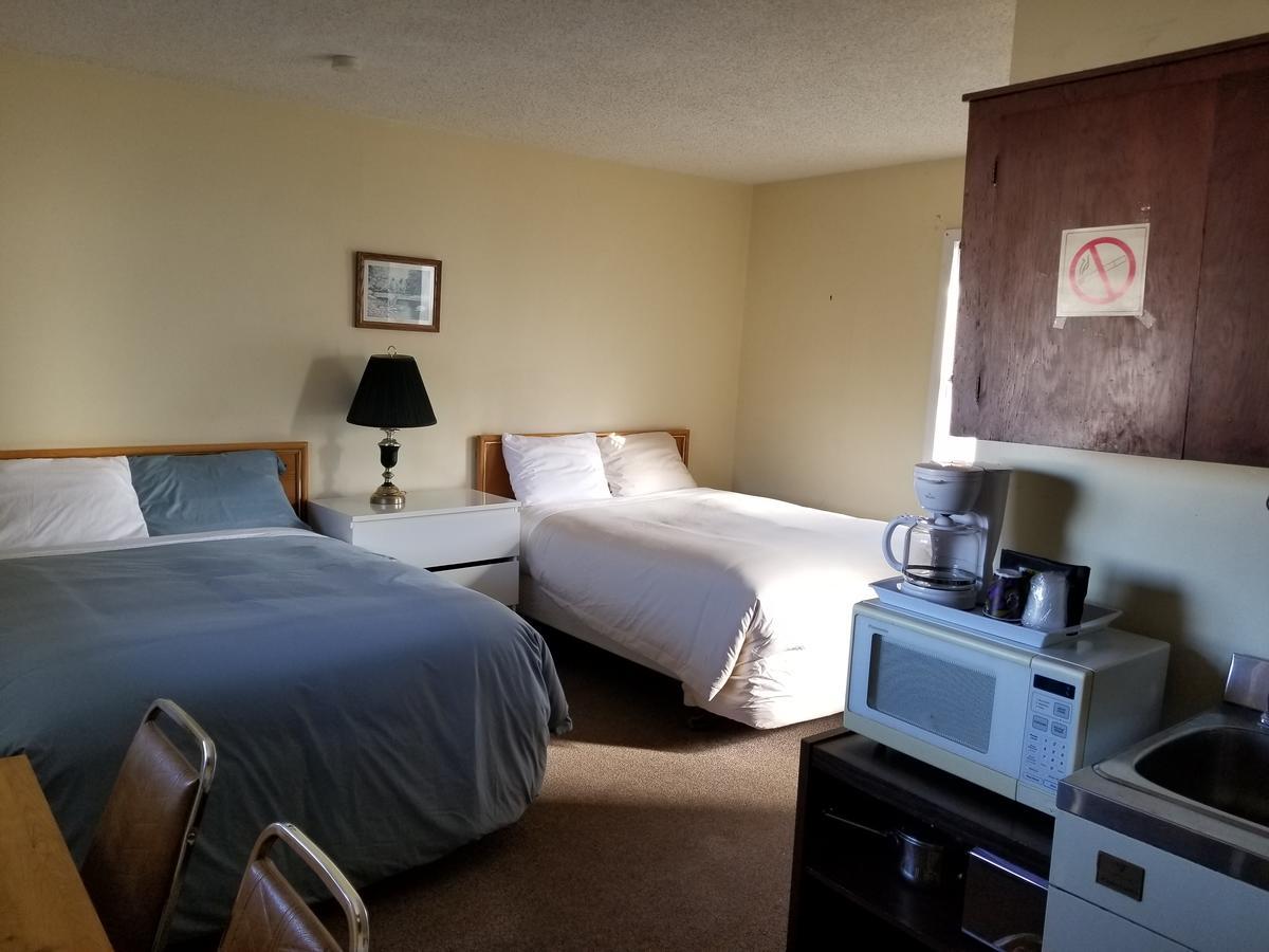 Melsask Motel Melville Esterno foto