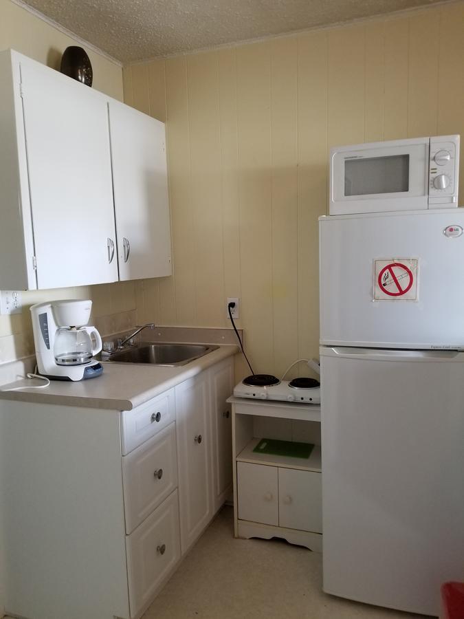 Melsask Motel Melville Esterno foto