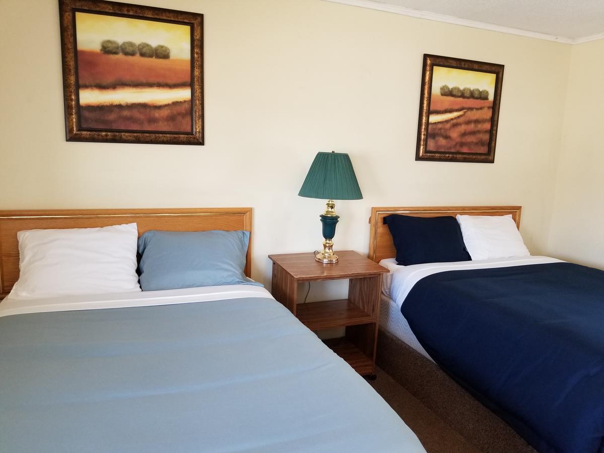 Melsask Motel Melville Esterno foto